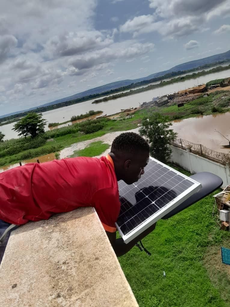 Installation panneaux solaires